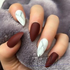 burgundy-nails-trends-38