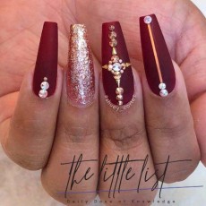 burgundy-nails-trends-39