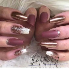 burgundy-nails-trends-40
