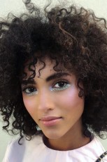 coachella-makeup-trends-36