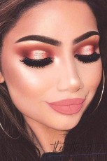 gold-makeup-looks-trends-33