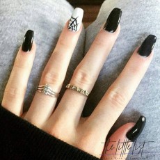 halloween-nails-trends-31