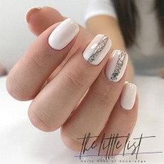 homecoming-nails-trends-35