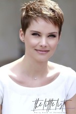 short-hairstyles-for-thick-hair-ideas-31