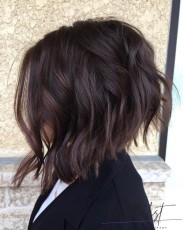 short-hairstyles-for-thick-hair-ideas-38