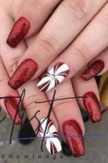 simple-winter-nails-ideas-43