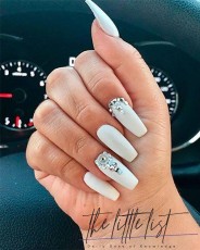 white-coffin-nails-trends-38