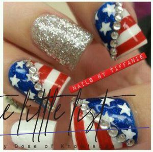 4th of July Nails: Cute Nail Art and Design with American Flag