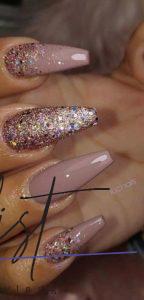 List : Shattered Glass Nail Art: Broken Glass Nail Designs