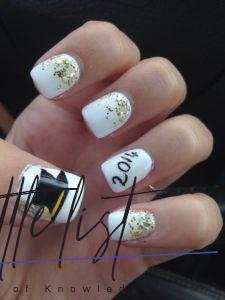 List : 36 Graduation Nails Designs To Recreate For Your Big Day