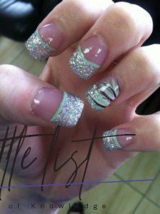 45+ Top Newest Homecoming Nails Designs