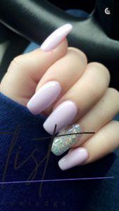 45+ Top Newest Homecoming Nails Designs