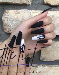 List : 27 Matte Black Nails That Will Make You Thrilled