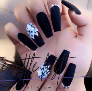 27 Matte Black Nails That Will Make You Thrilled