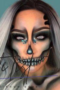 39 Killing Halloween Makeup Ideas To Collect All Compliments And Treats