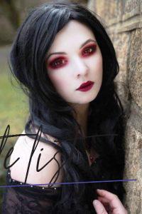 42 Glam and Sexy Vampire Makeup Ideas 2020