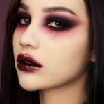 List : 42 Glam and Sexy Vampire Makeup Ideas 2020