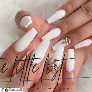 List : 39 Fancy White Coffin Nails Designs