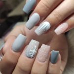 List : 38 Perfect Winter Nails For The Holiday Season And More