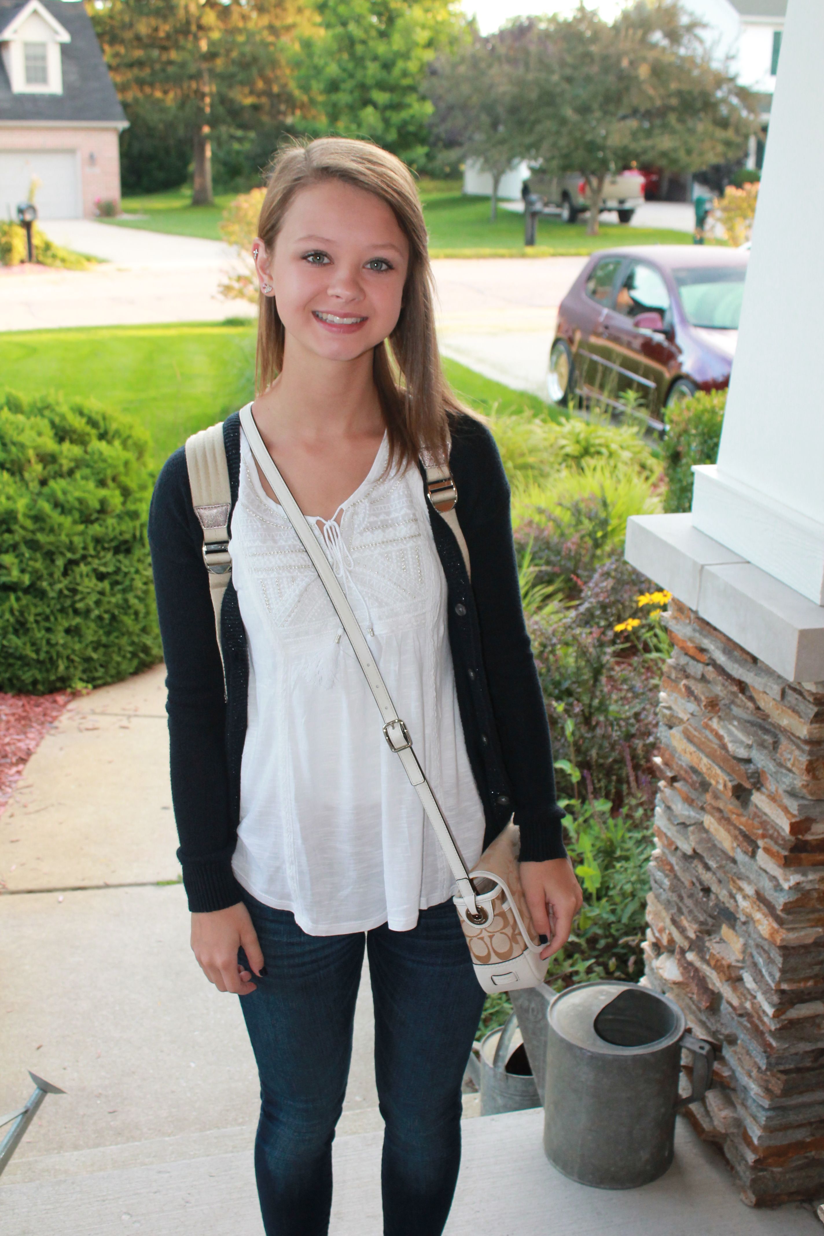 inspiration-trending-first-day-of-school-outfit-ideas-for-7th-grade