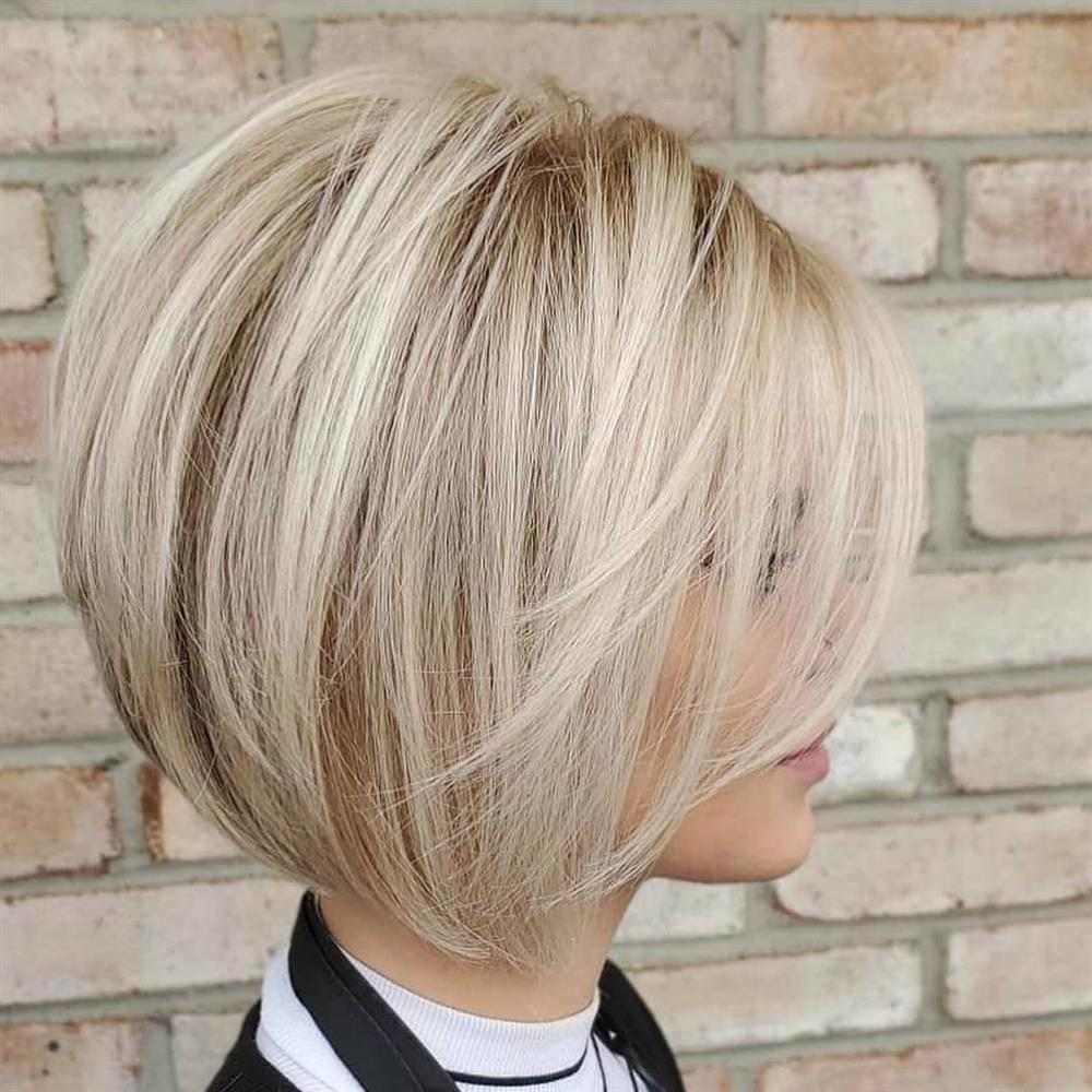 blonde female haircuts