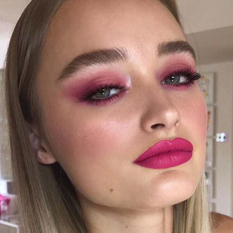 Pink makeup 2021
