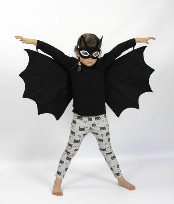 Bat.jpg (25 KB)