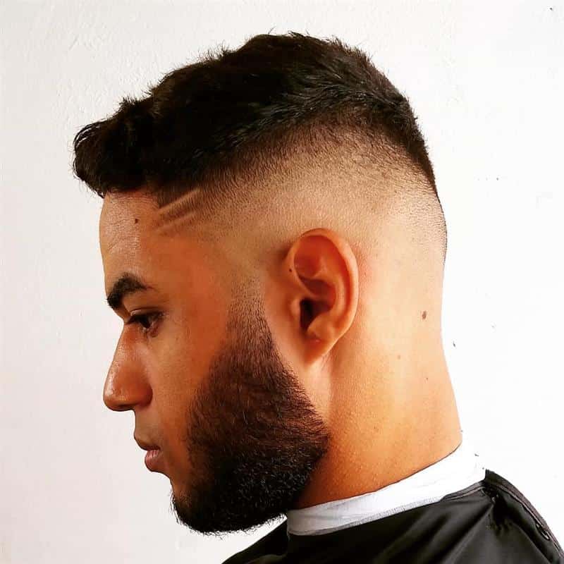 2021 male haircut at risk