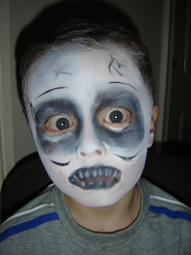 cool makeup for children's halloween step by step