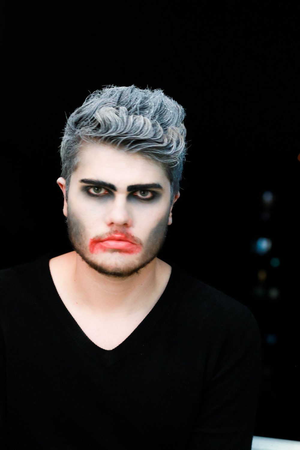 make-up-vampire-halloween-male