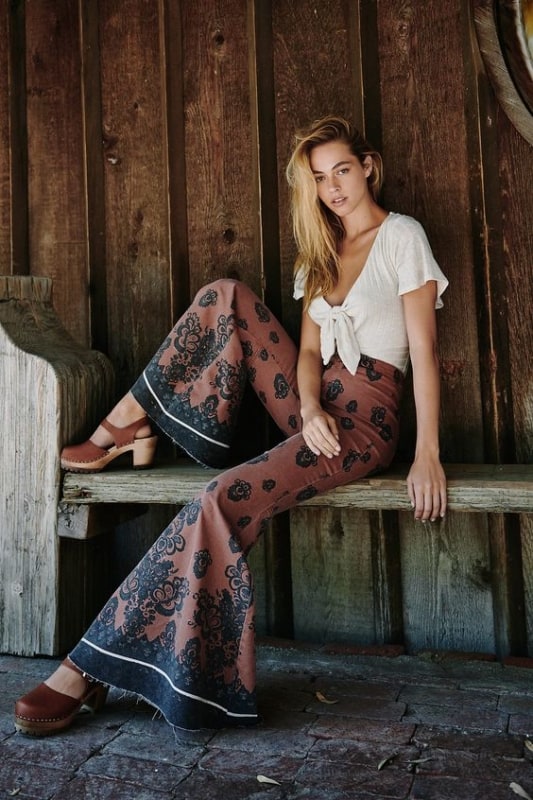 folk look with flare pants