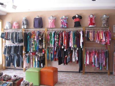 Popular Clothing Store Decor6