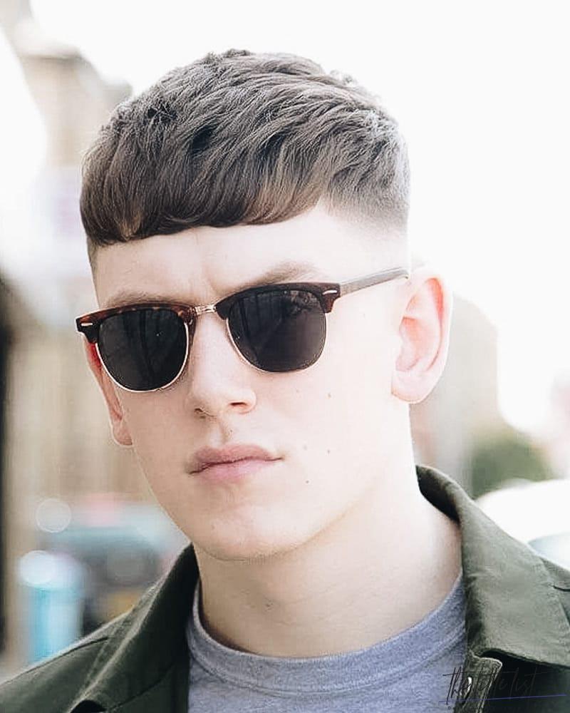 7 Men's Straight Haircuts that Never Go Out of Style!