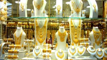 Can I buy gold in Dubai Airport?