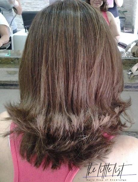 Cut short hair with peaks at the ends