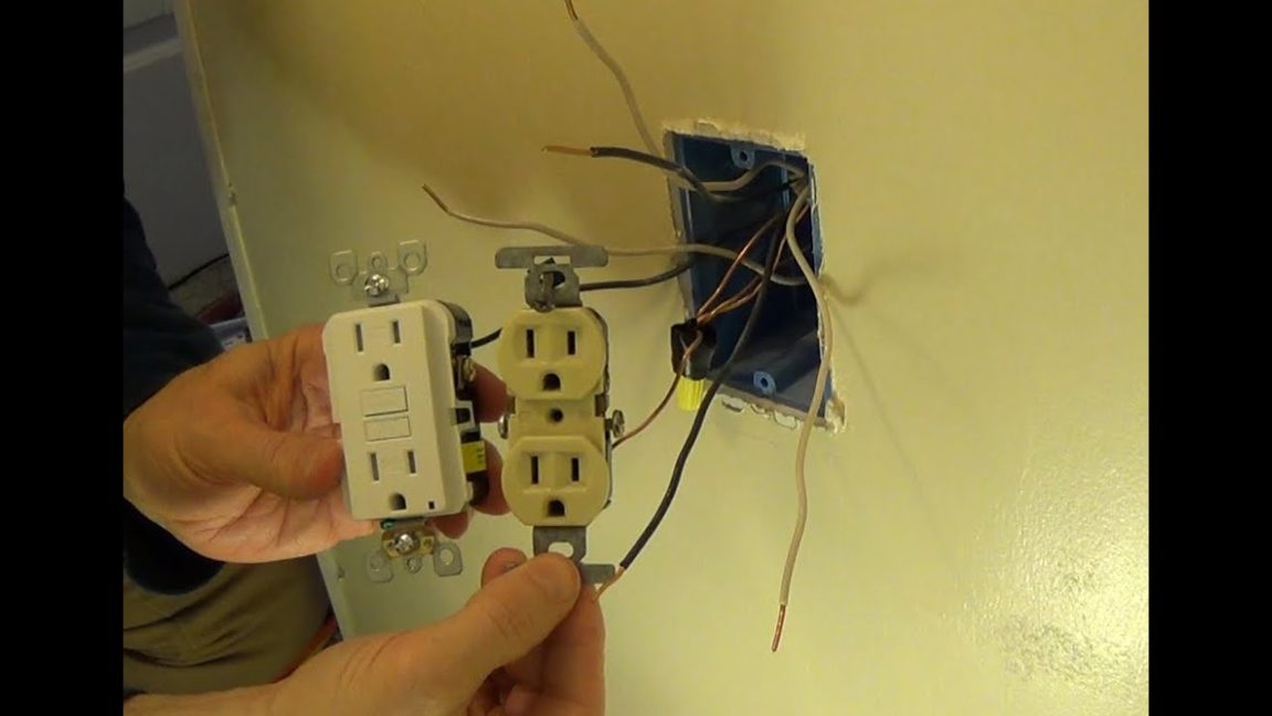 How do I identify an electrical outlet?
