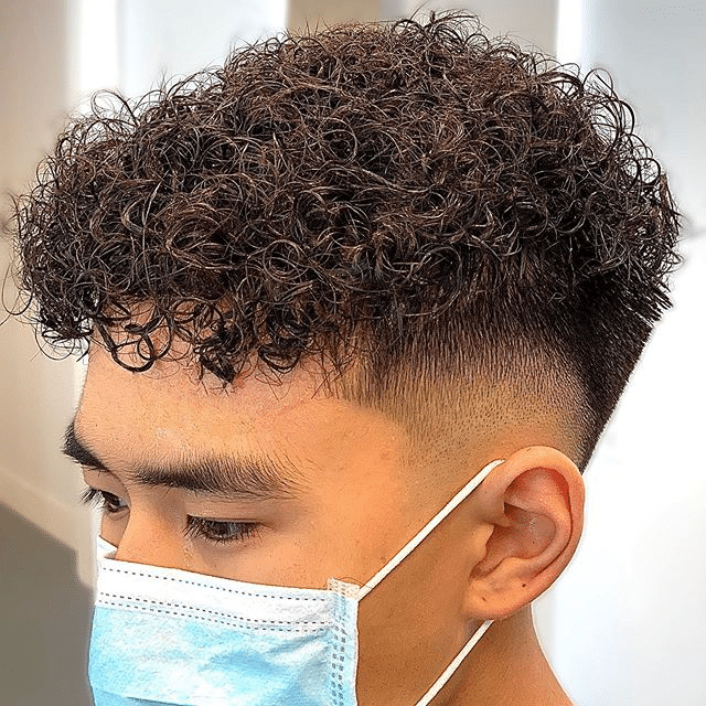 Side zero hairstyle male cut