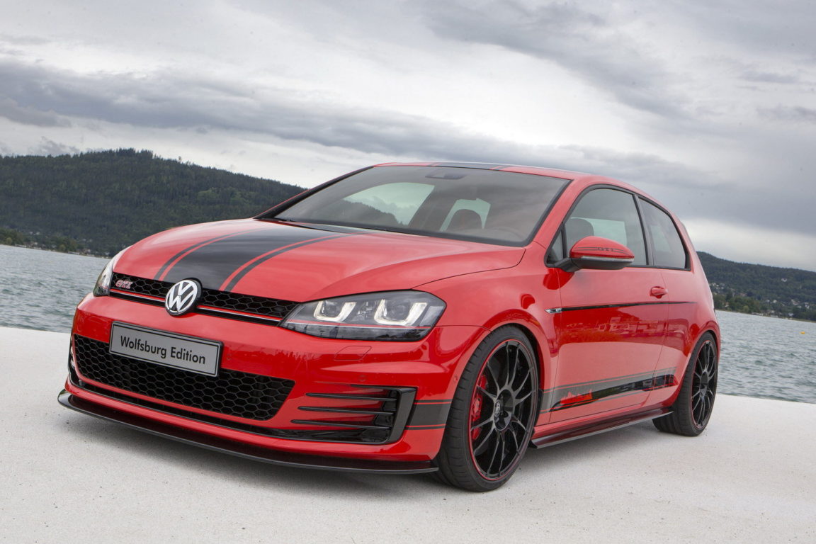 Which is faster Golf GTI or Golf R?