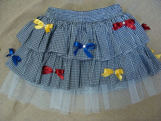 Examples of Round Skirts for June party looks (Images taken from the Internet)