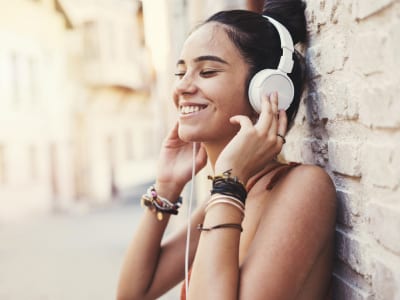 42 phrases about music to turn on the sound and enjoy life
