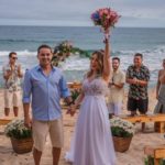 what to wear to a beach wedding guests and grooms in the same photo