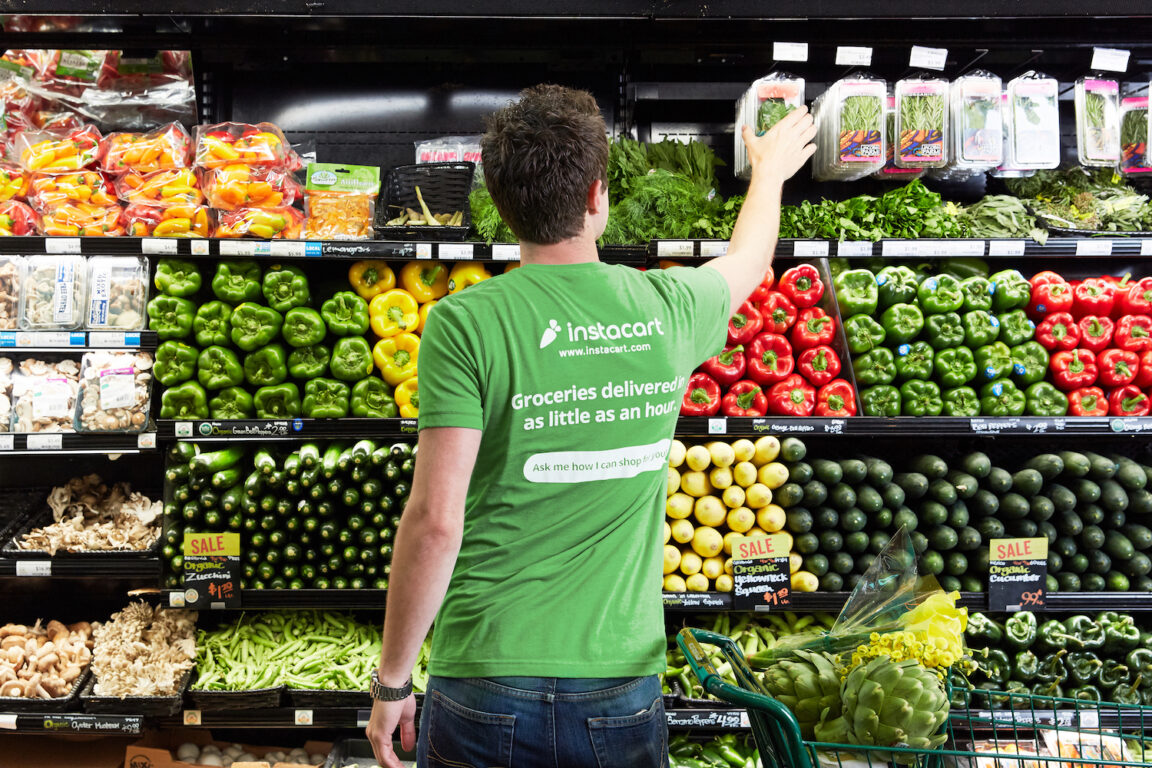 Can you chat with Instacart?
