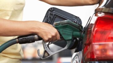 Do Lyft drivers get discounts on gas?