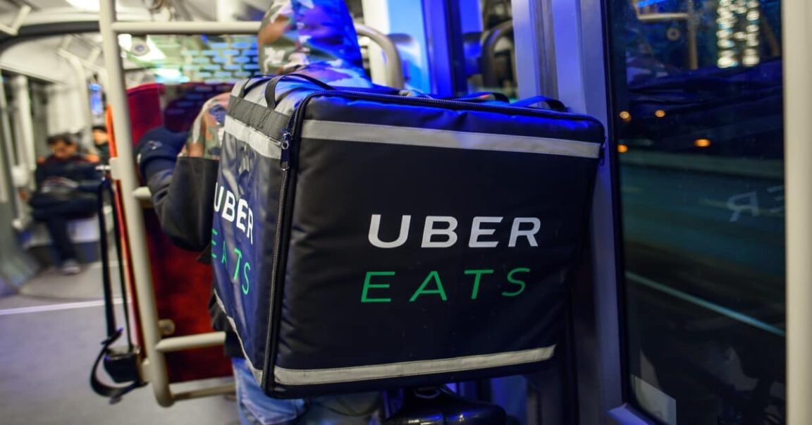 Do Uber Eats drivers get tips?