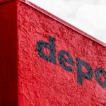 Do you have to pay Depop to sell?