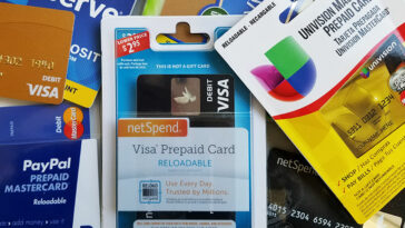 How can I get cash from a prepaid Visa card?