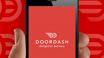 How do I chat with DoorDash agent?