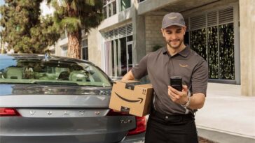 Is it worth being a self employed courier?