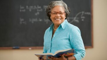 What is a good career for a retired teacher?