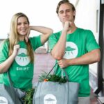 Who pays more Shipt or Instacart?